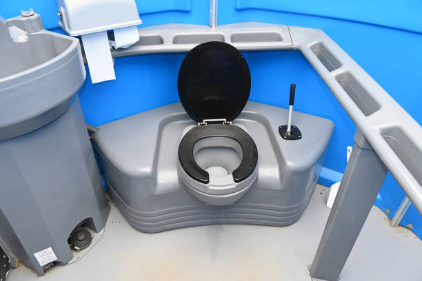 Best Affordable porta potty rental  in Farmington, IL